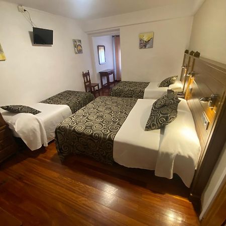 Hotel La Rambla Biescas  Buitenkant foto