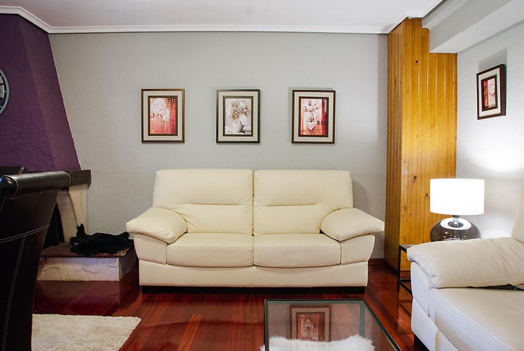 Hotel La Rambla Biescas  Buitenkant foto