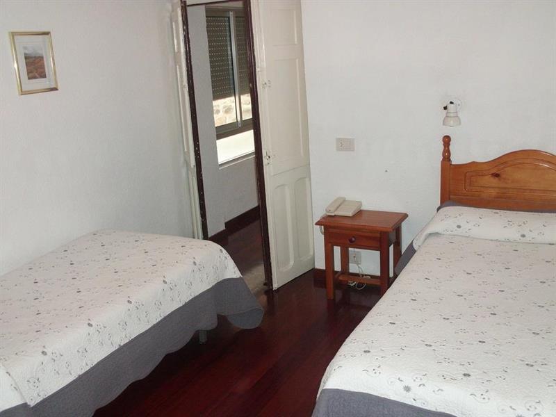 Hotel La Rambla Biescas  Buitenkant foto